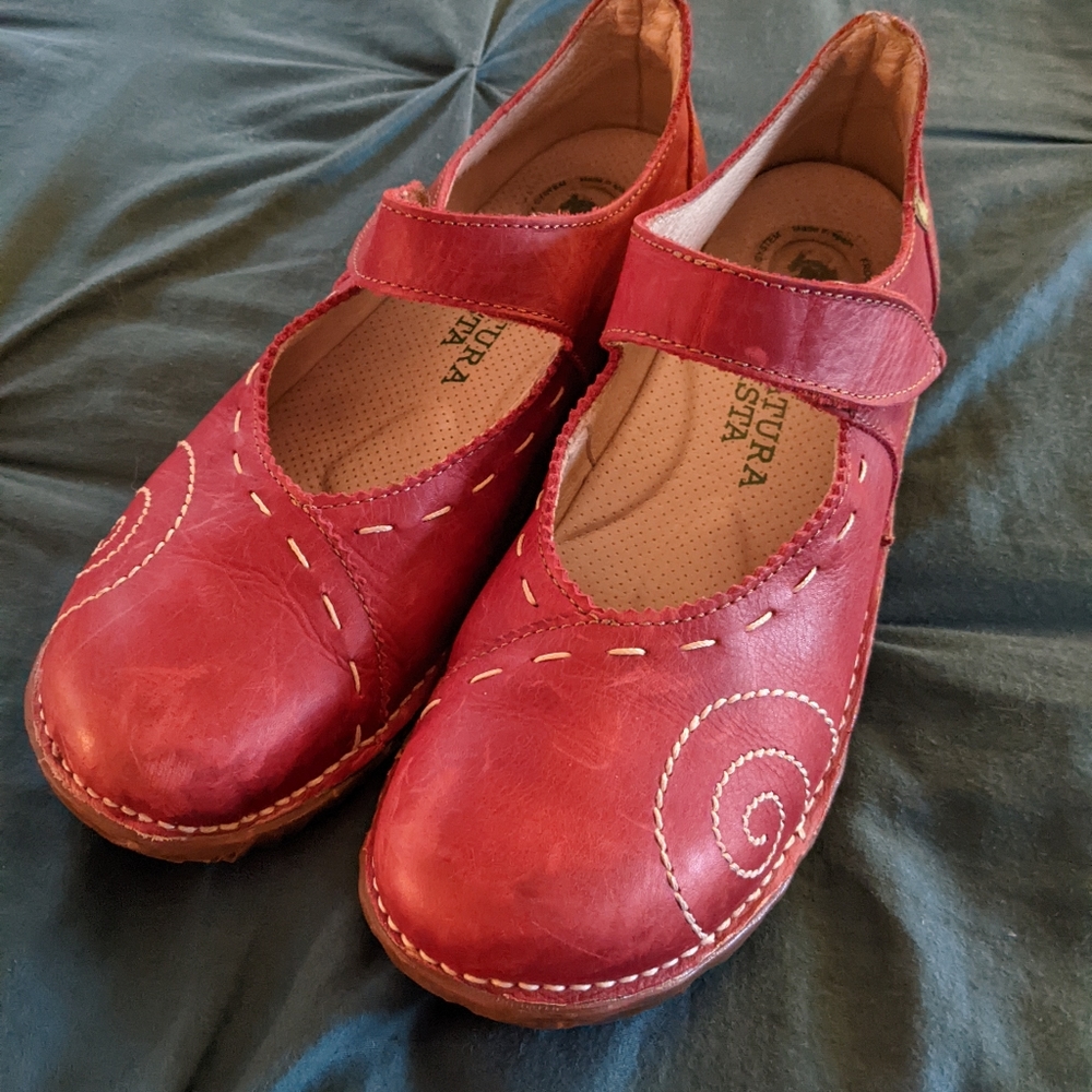 El Naturalists Clogs Size 42